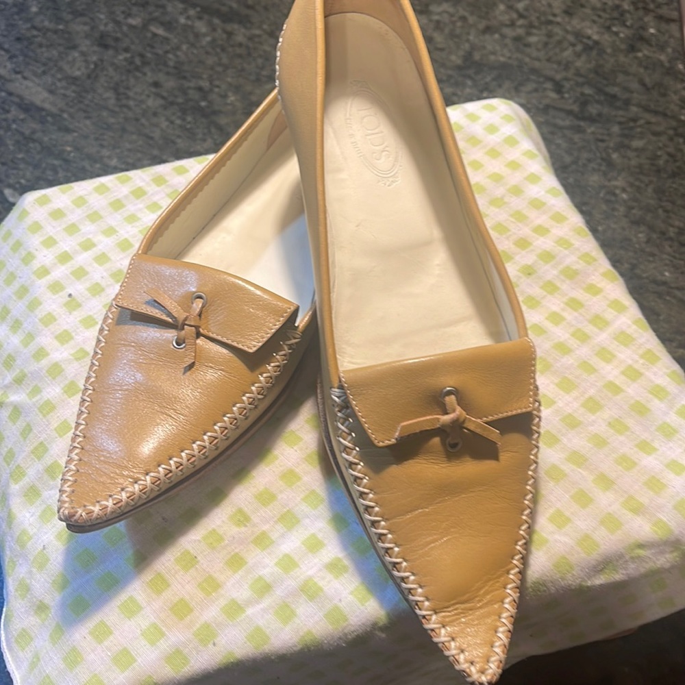TOD’S Tassel Loafers SZ 7 1/2